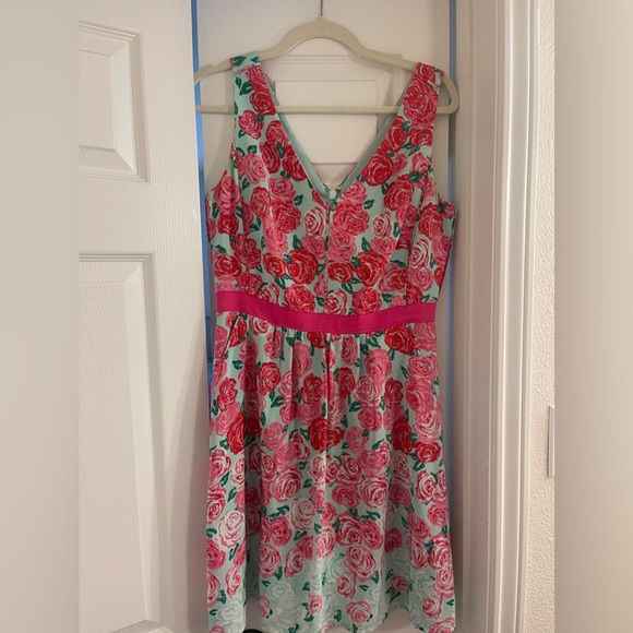 'Run for the Roses' Silk Fit & Flare Dress vinyard vines - Picture 1 of 4